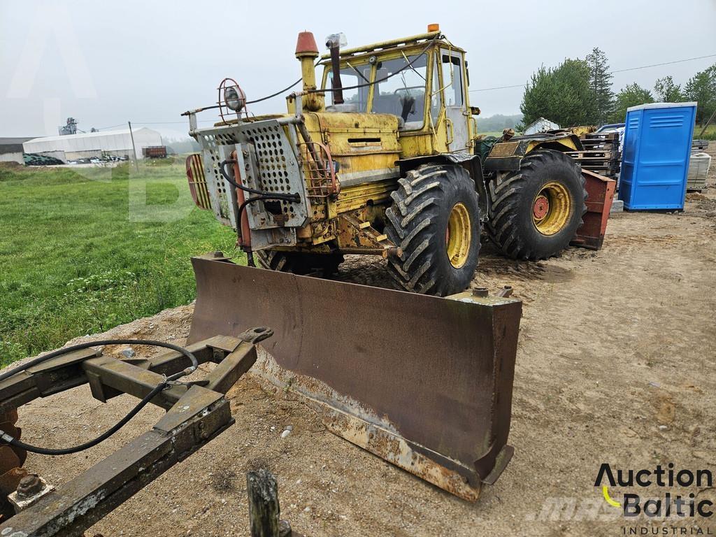  Onbekend T-157K Traktoriai