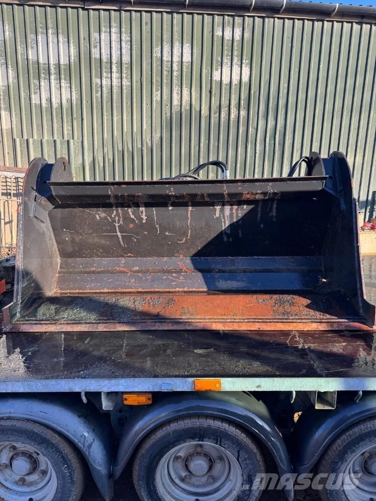 Manitou 4-in-1 Teleskopiniai krautuvai