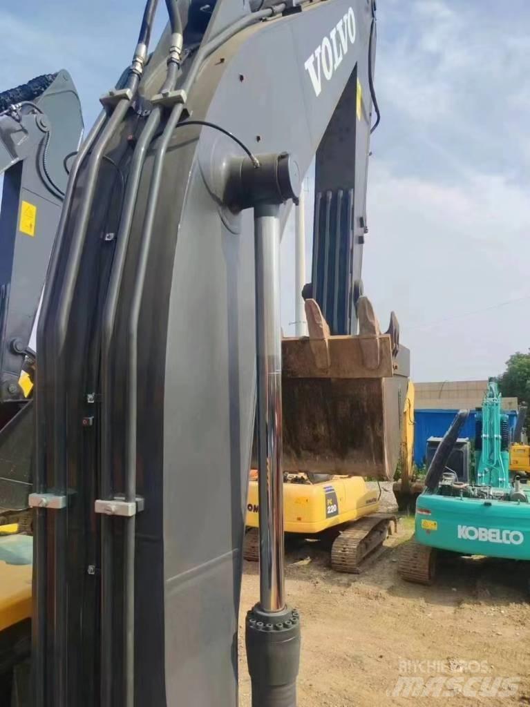 Volvo EC 240 Vikšriniai ekskavatoriai