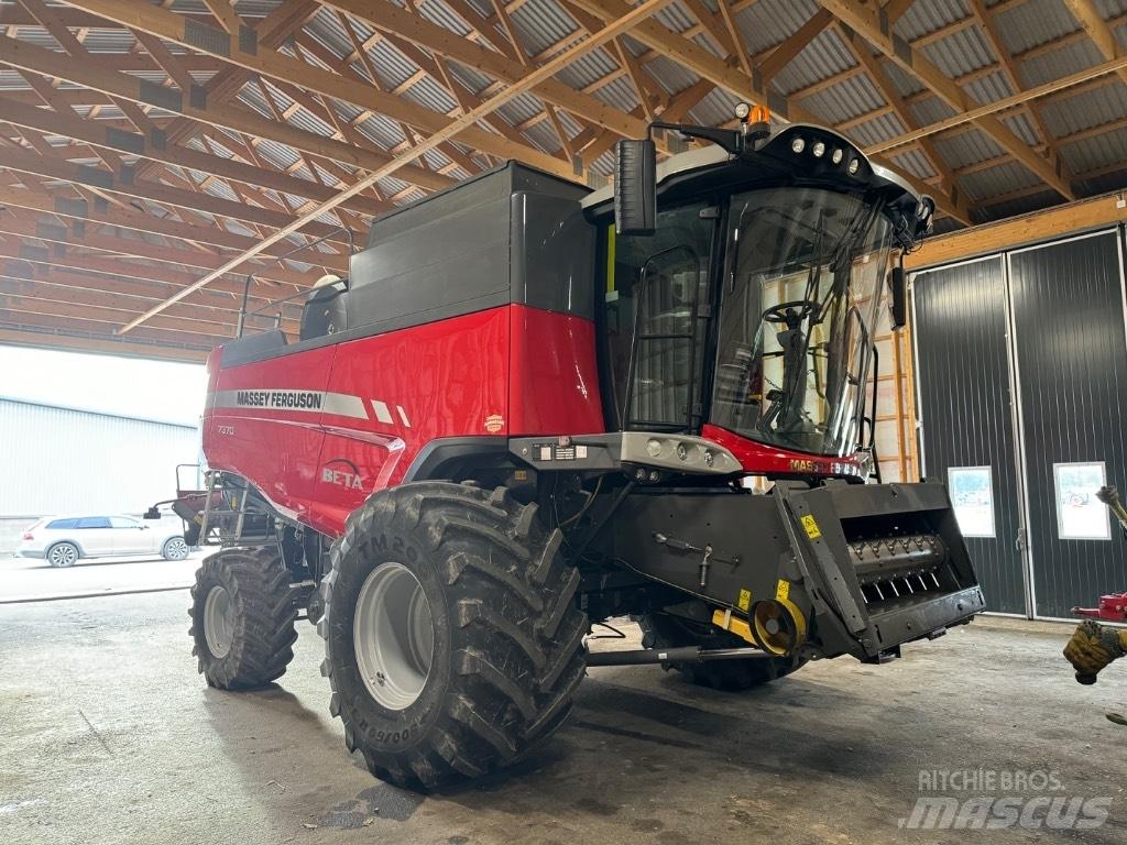 Massey Ferguson 7370 Derliaus nuėmimo kombainai