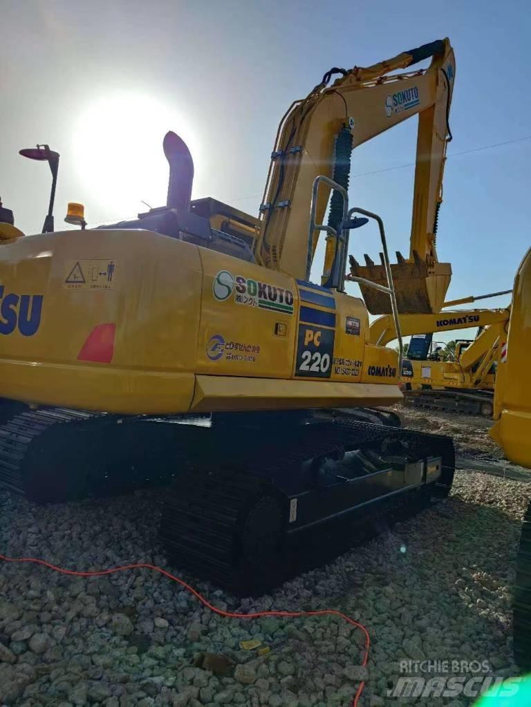 Komatsu PC 220-8 Vikšriniai ekskavatoriai