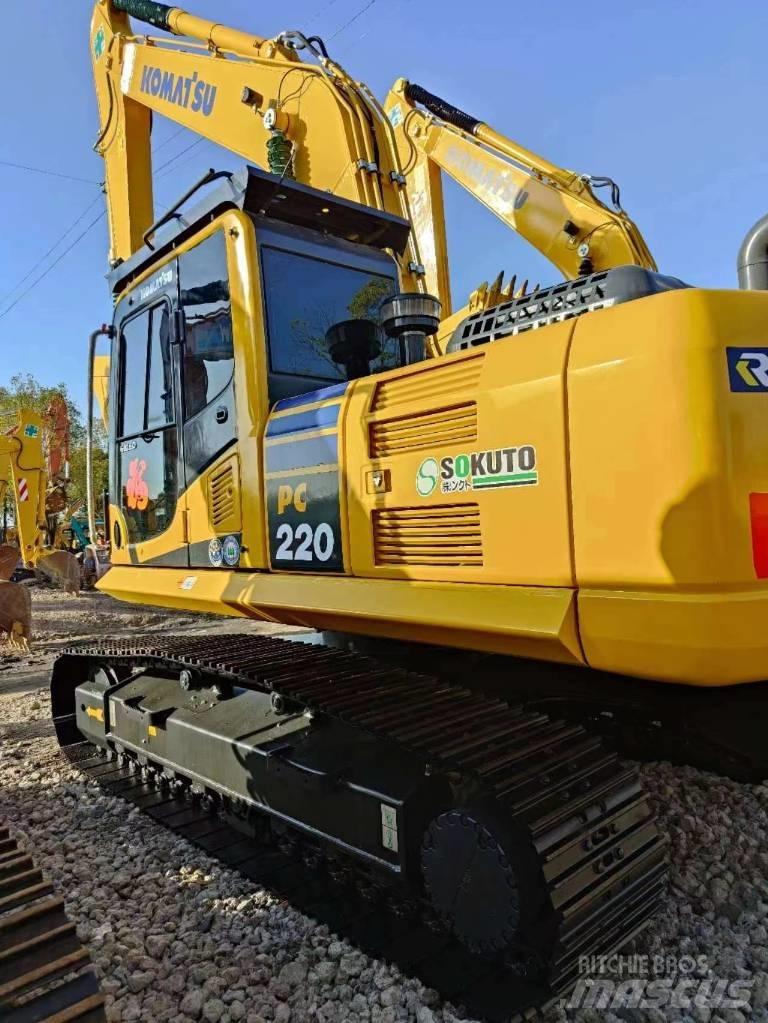 Komatsu PC 220-8 Vikšriniai ekskavatoriai