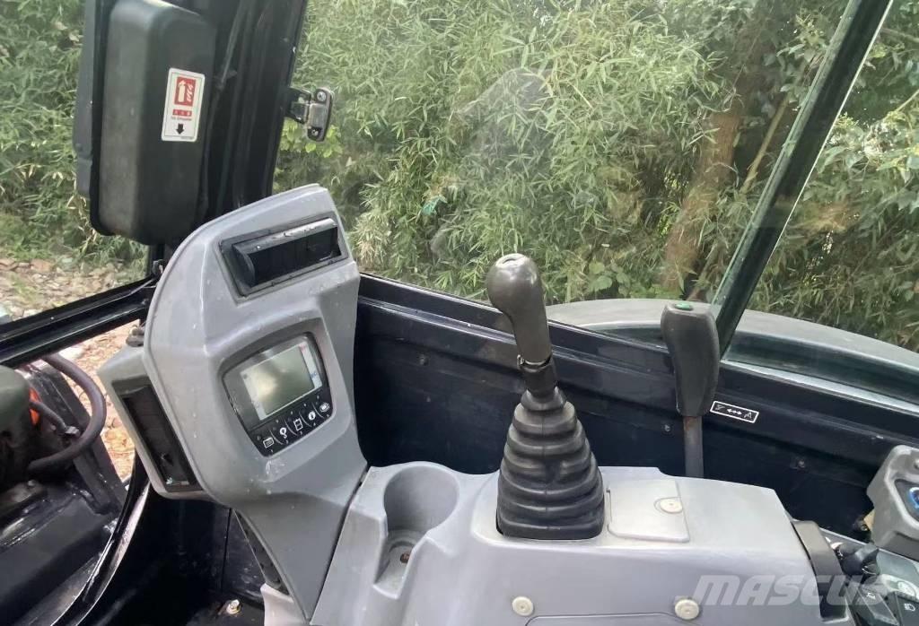 Kubota 165 Vikšriniai ekskavatoriai