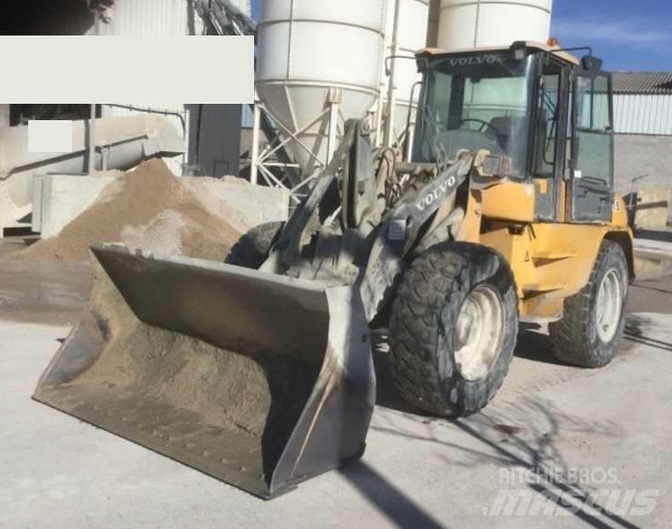 Volvo L 45 Naudoti ratiniai krautuvai