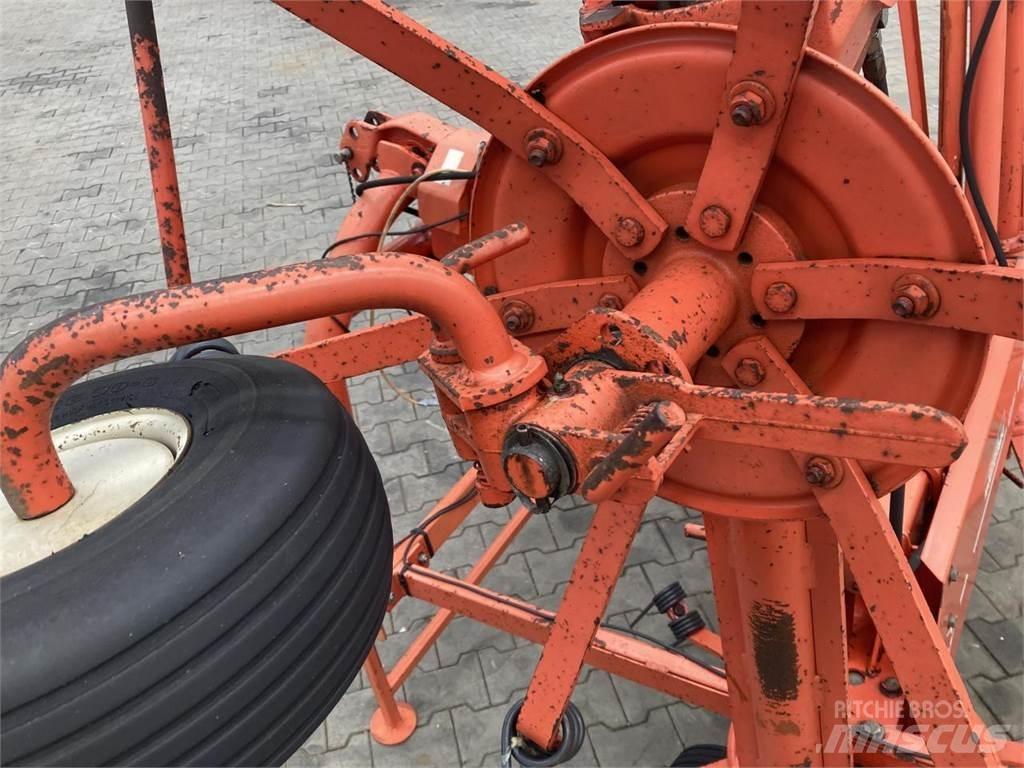 Kuhn GF 6301 MH Šieno grėbliai ir vartytuvai