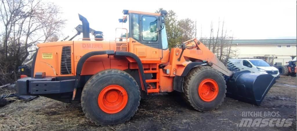 Doosan DL 300 Naudoti ratiniai krautuvai