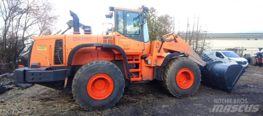 Doosan DL 300 Naudoti ratiniai krautuvai