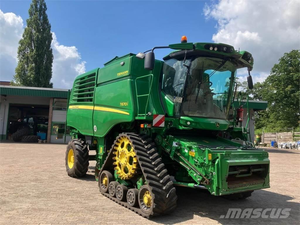 John Deere T670 Derliaus nuėmimo kombainai