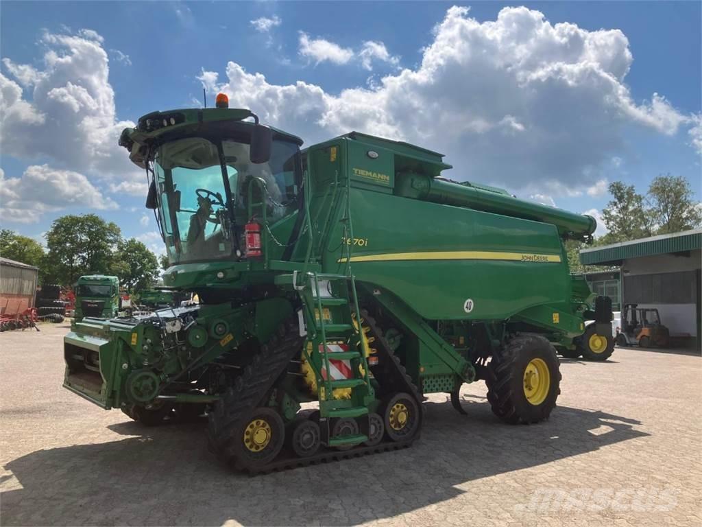 John Deere T670 Derliaus nuėmimo kombainai
