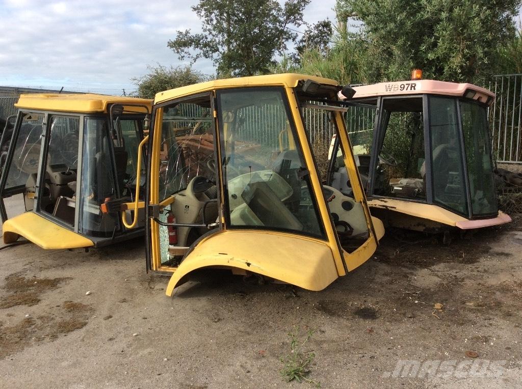 Komatsu WB 97 R Kabinos ir interjeras