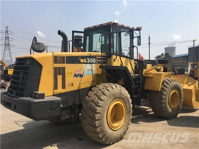 Komatsu WA 380 Naudoti ratiniai krautuvai