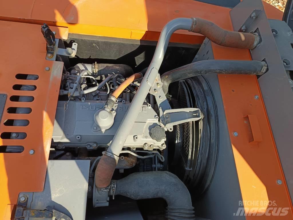 Hitachi ZX240 Vikšriniai ekskavatoriai