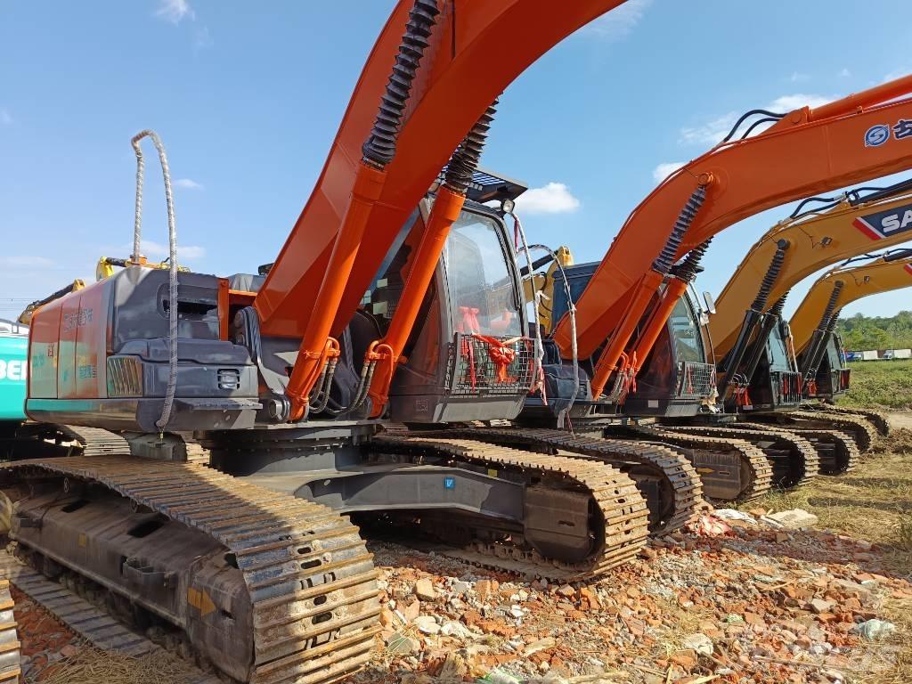 Hitachi ZX240 Vikšriniai ekskavatoriai