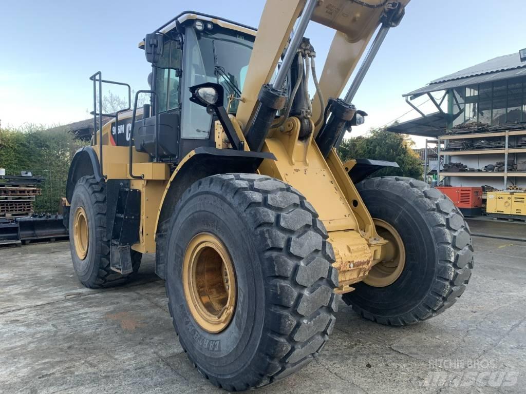 CAT 966 M Naudoti ratiniai krautuvai
