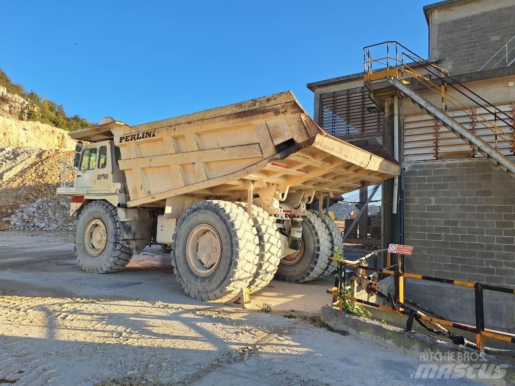 Perlini DP 705 Atliekų išvežimo technika