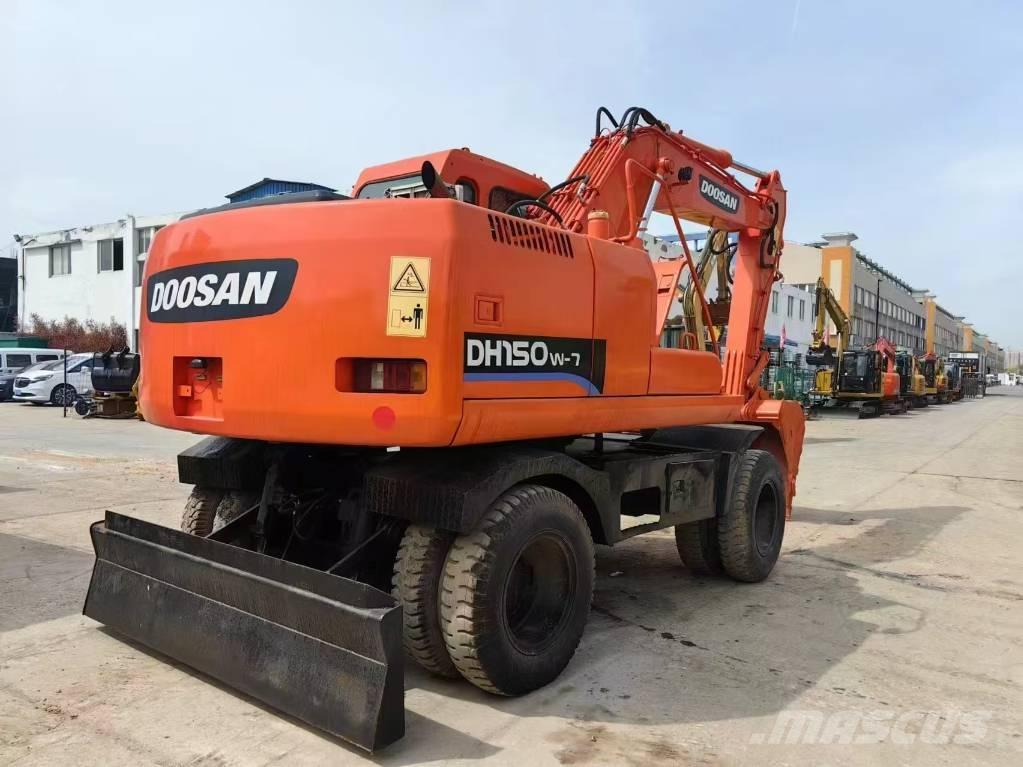 Doosan DH 150 Ratiniai ekskavatoriai