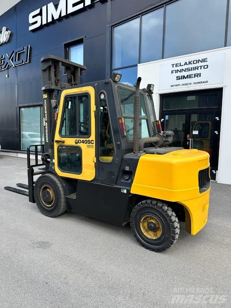 Daewoo D40SC-2 Dyzeliniai krautuvai