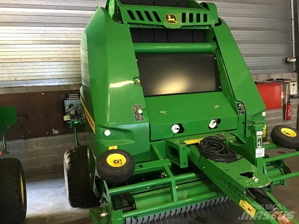 John Deere V461M Ritinių presai