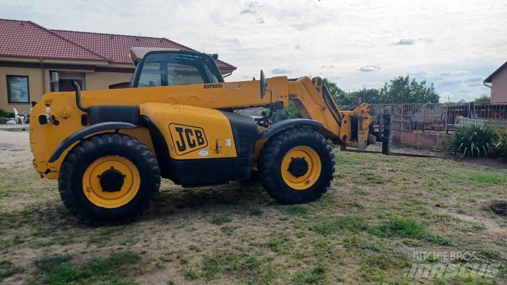 JCB 541-70 Teleskopiniai krautuvai žemės ūkiui