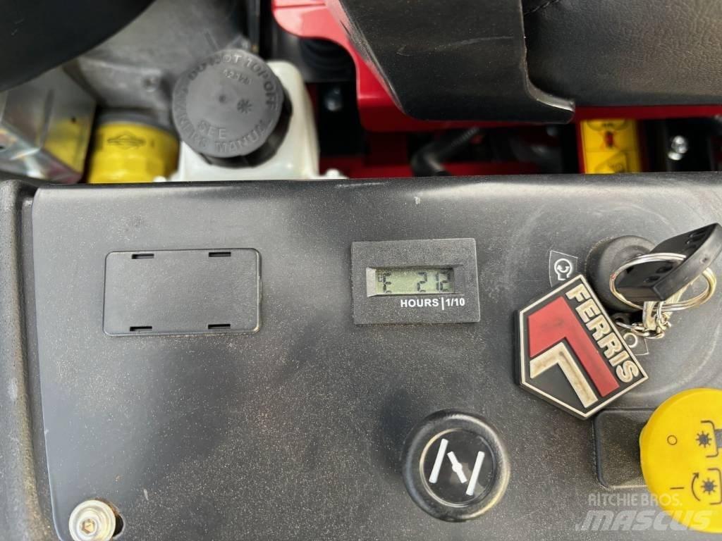Ferris 400s Žoliapjovės su lankstiniu vairavimo mechanizmu