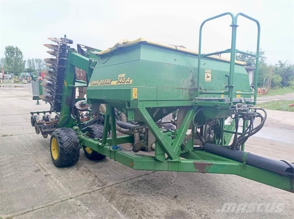 John Deere 740A Sėjamieji kombainai