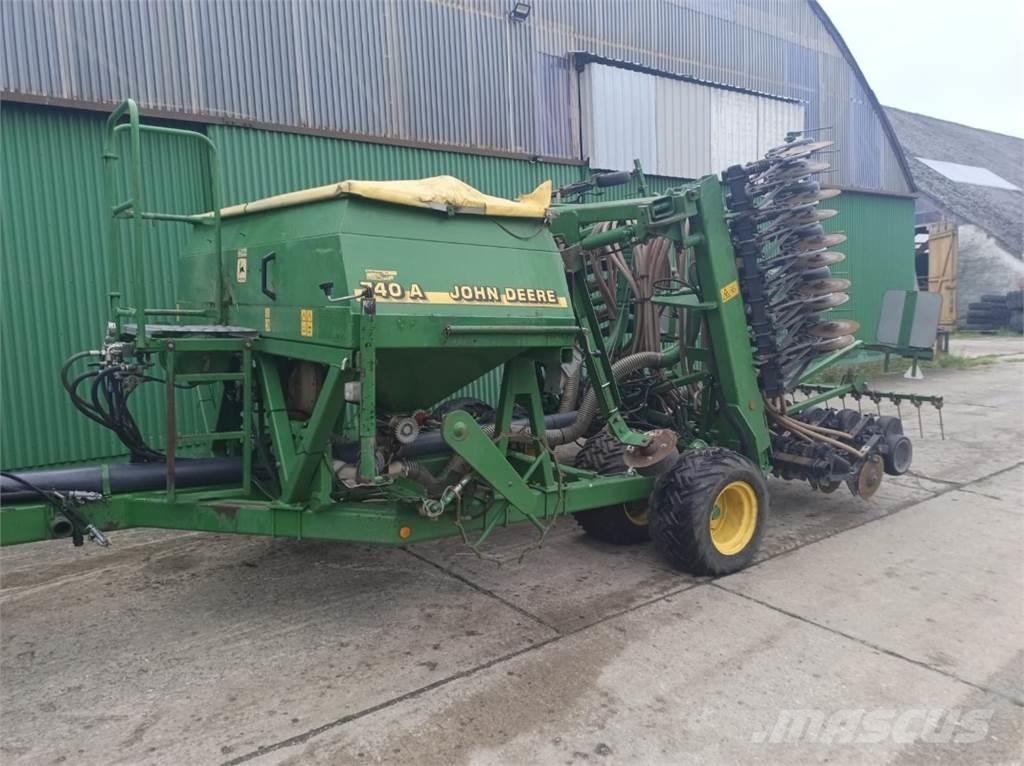 John Deere 740A Sėjamieji kombainai