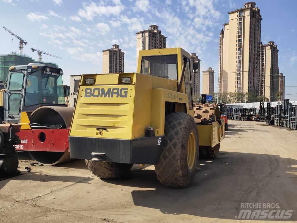 Bomag BW 217 Vieno būgno volai