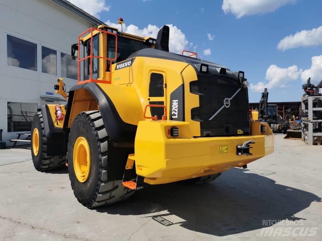 Volvo L 220 H Naudoti ratiniai krautuvai