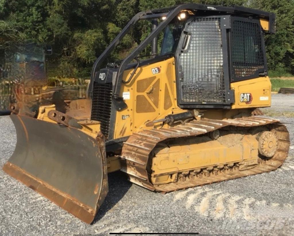 CAT D 3 Vikšriniai buldozeriai