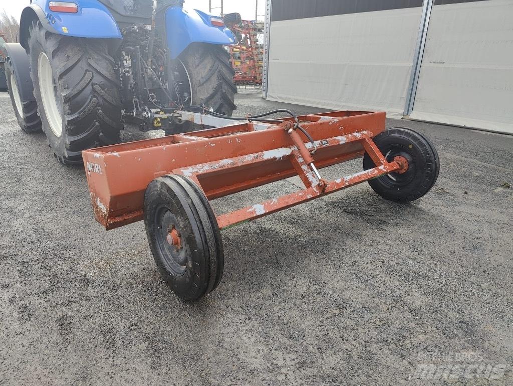  Temera 300 Kelių valytuvai