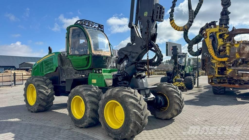 John Deere 1270 E Miško technika (Harvesteriai)