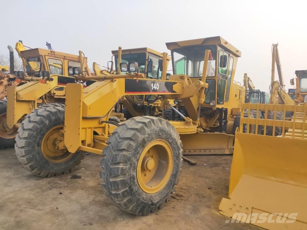 CAT 140K Greideriai