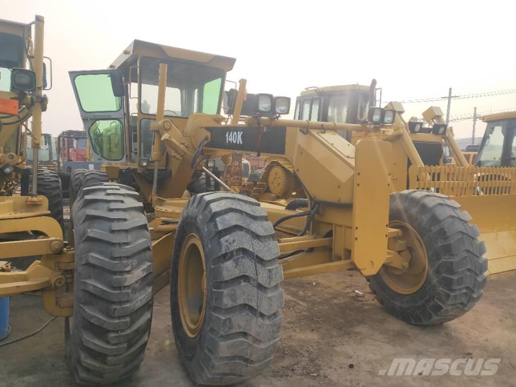 CAT 140K Greideriai