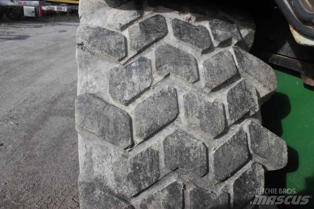Huddig 960 Ratiniai ekskavatoriai