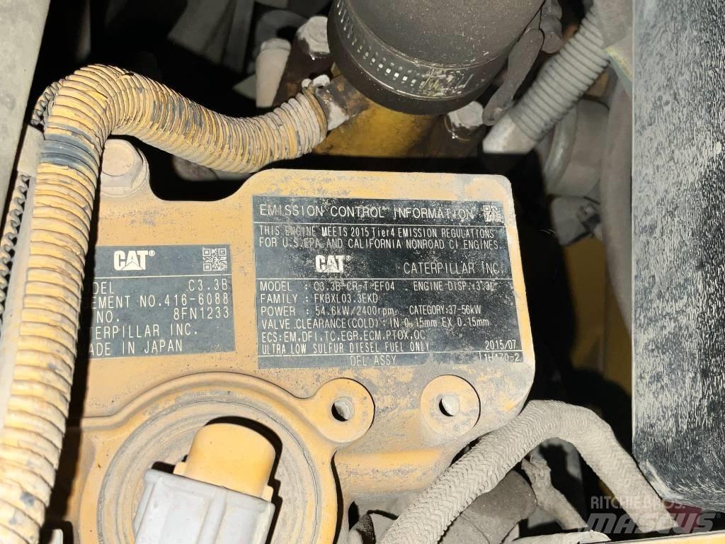 CAT 906 M Naudoti ratiniai krautuvai