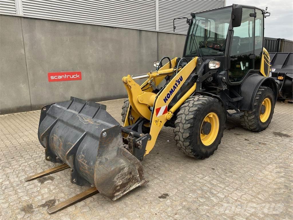 Komatsu WA80M-8EO Daugiafunkciniai pakrovėjai