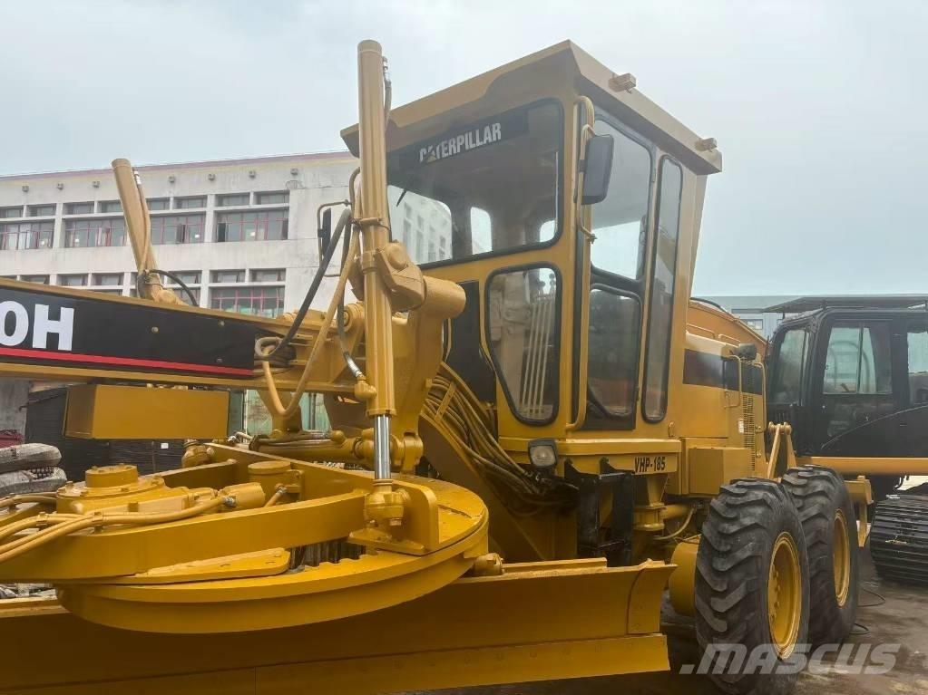 CAT 140 H Greideriai
