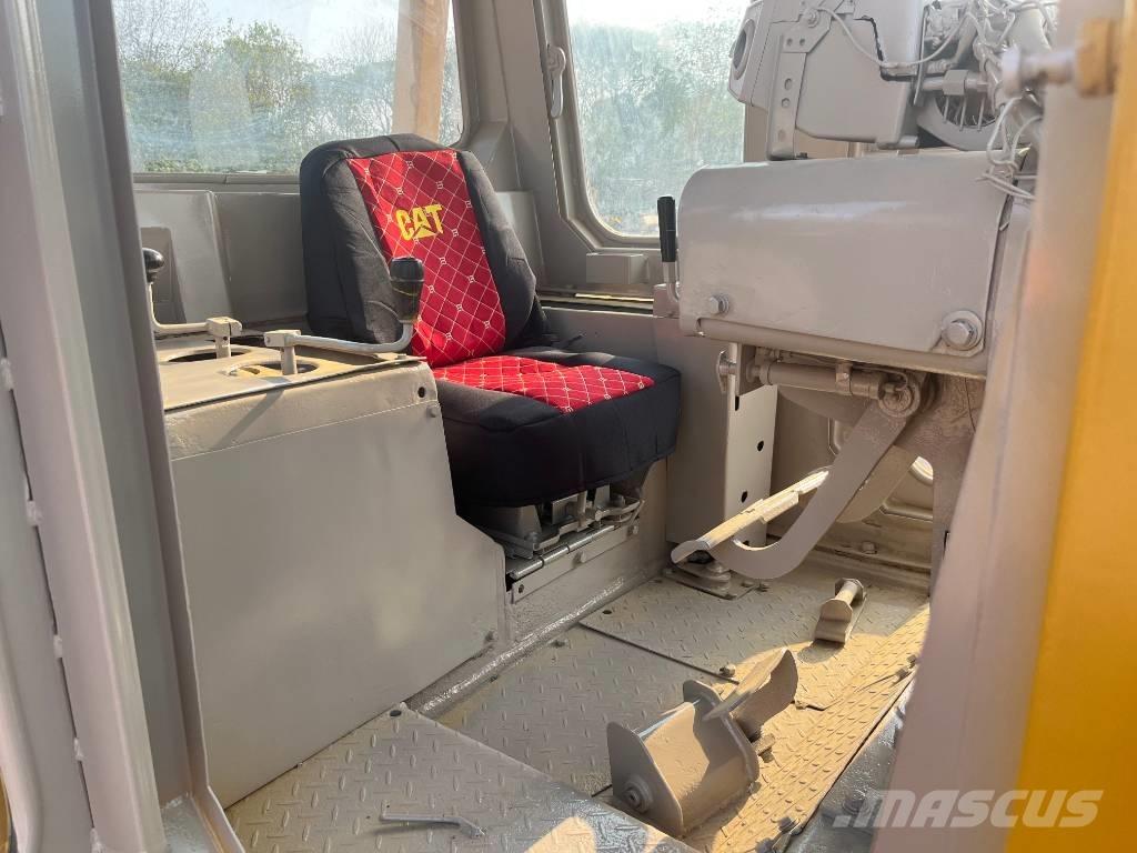 CAT D7G Vikšriniai buldozeriai