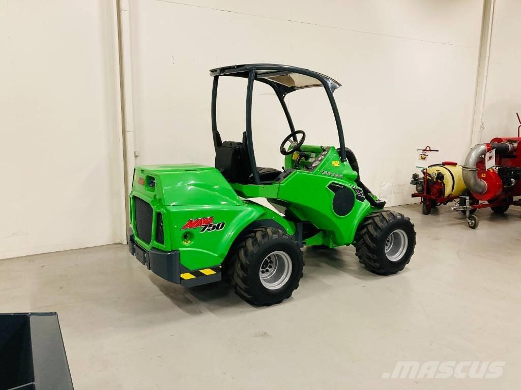 Avant 750 Mini krautuvai