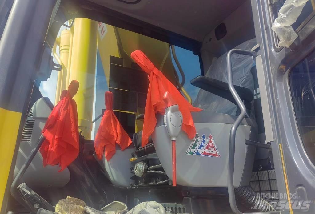 Komatsu PC450-8 Vikšriniai ekskavatoriai