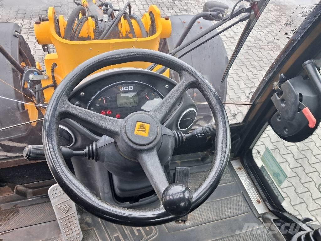 JCB TM 320 AGRI Teleskopiniai krautuvai žemės ūkiui