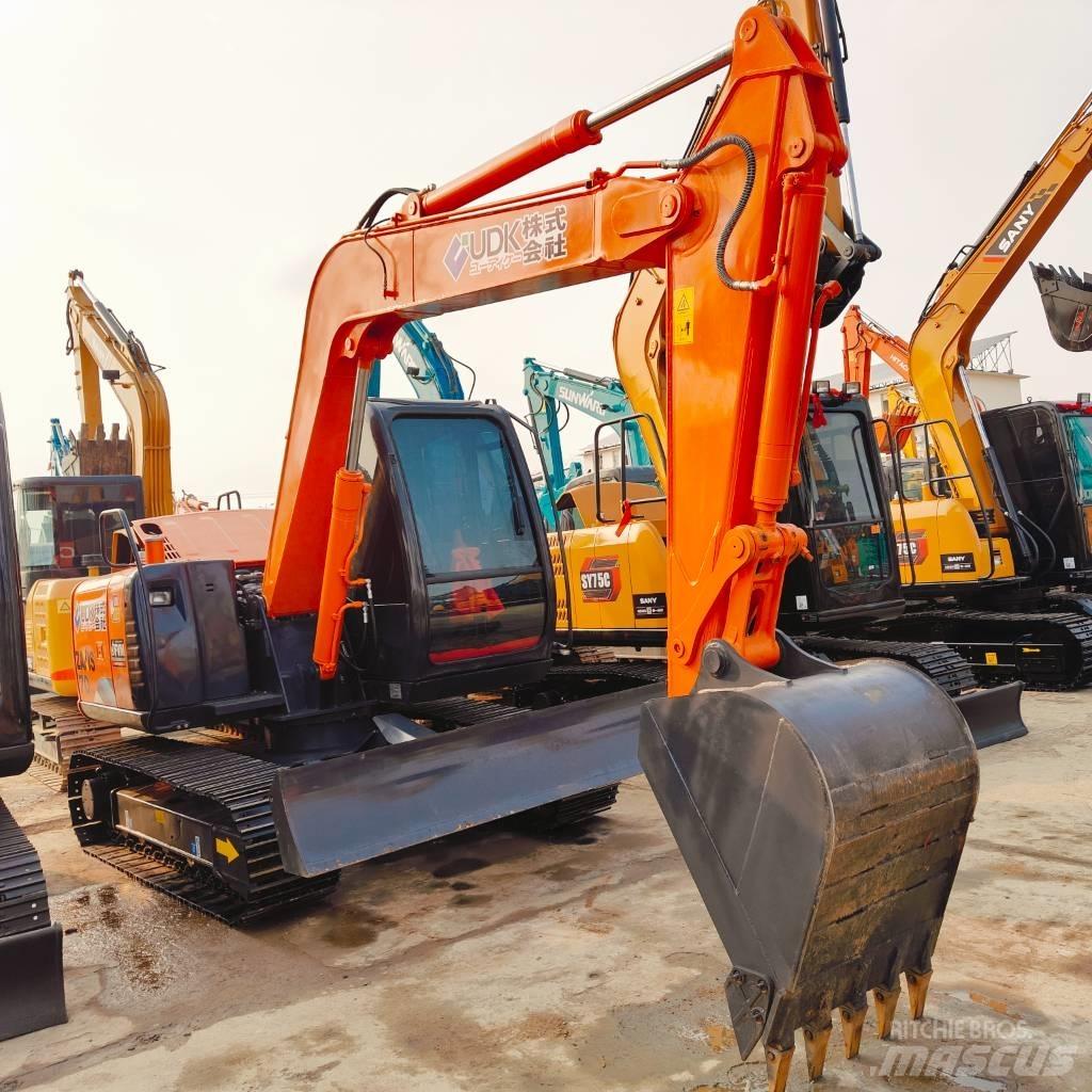 Hitachi ZX70 Vidutinės galios ekskavatoriai 7-12 t