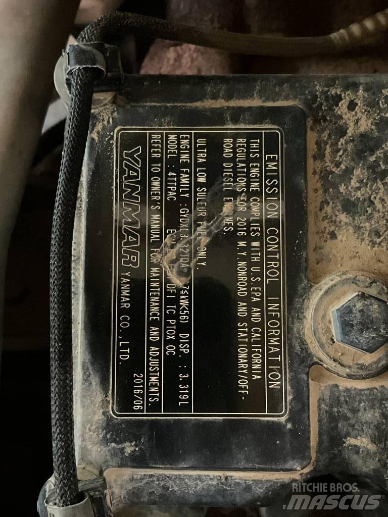 Gehl AL 600 Naudoti ratiniai krautuvai