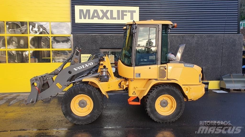 Volvo L 35 G Naudoti ratiniai krautuvai