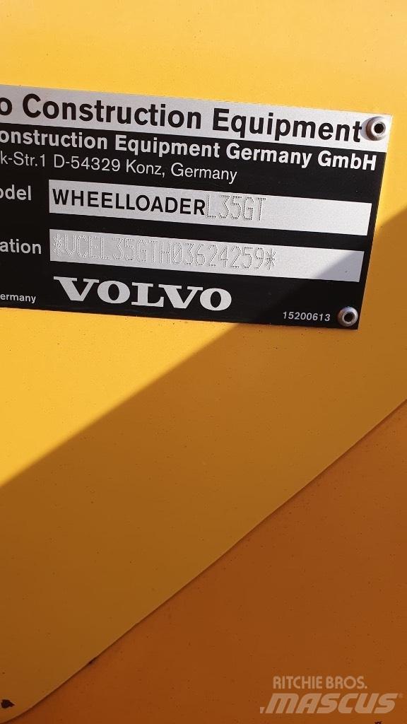 Volvo L 35 G Naudoti ratiniai krautuvai