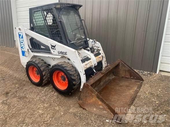 Bobcat 753 Krautuvai su šoniniu pasukimu