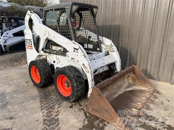 Bobcat S175 Krautuvai su šoniniu pasukimu