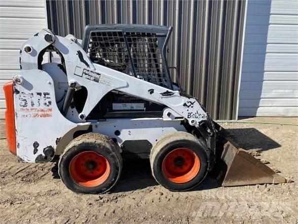 Bobcat S175 Krautuvai su šoniniu pasukimu