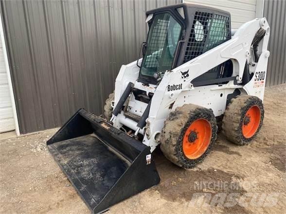 Bobcat S300 Krautuvai su šoniniu pasukimu