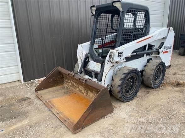 Bobcat S510 Krautuvai su šoniniu pasukimu